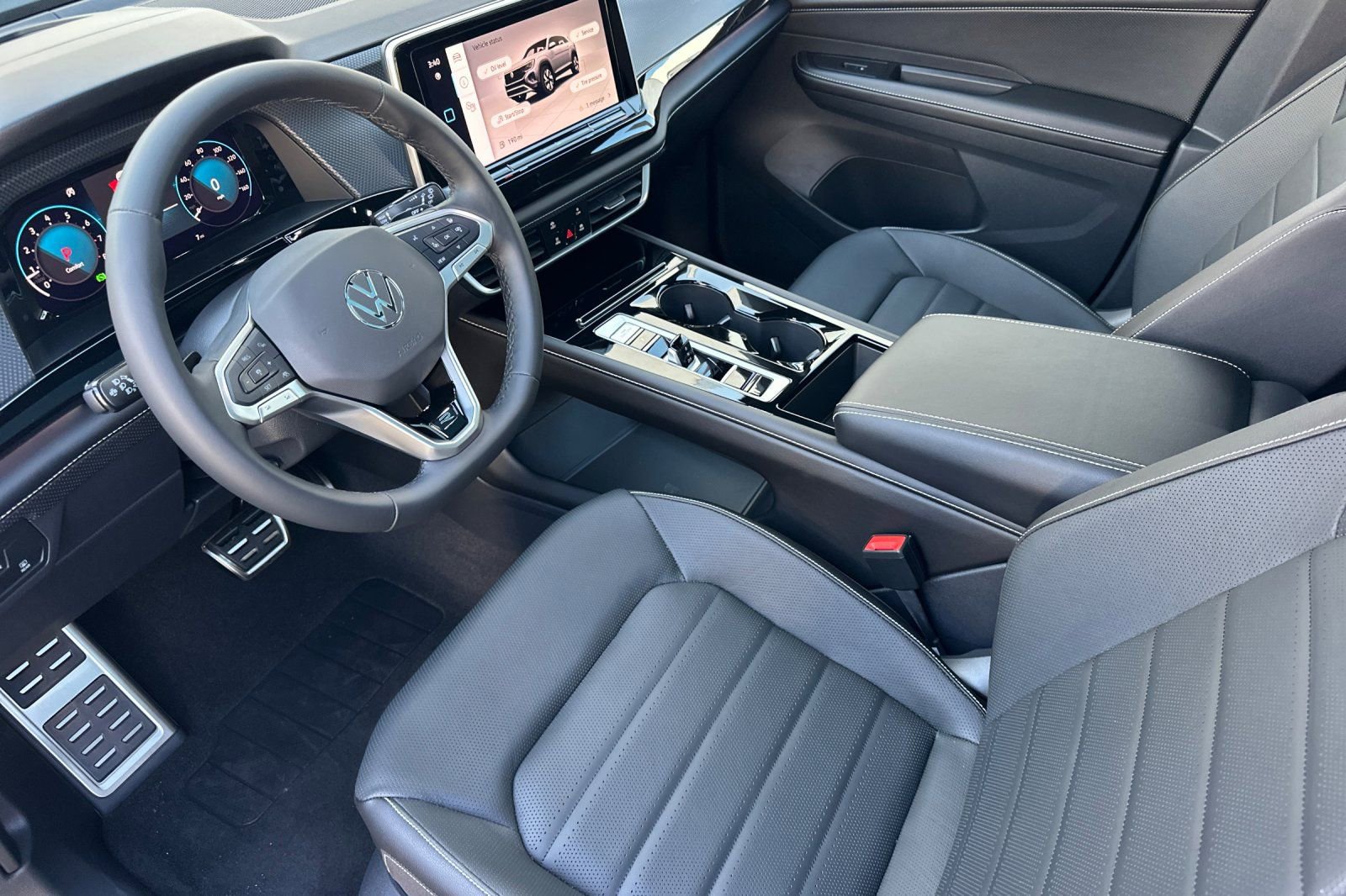 New 2026 Volkswagen Atlas Cross Sport SEL R-Line image 8