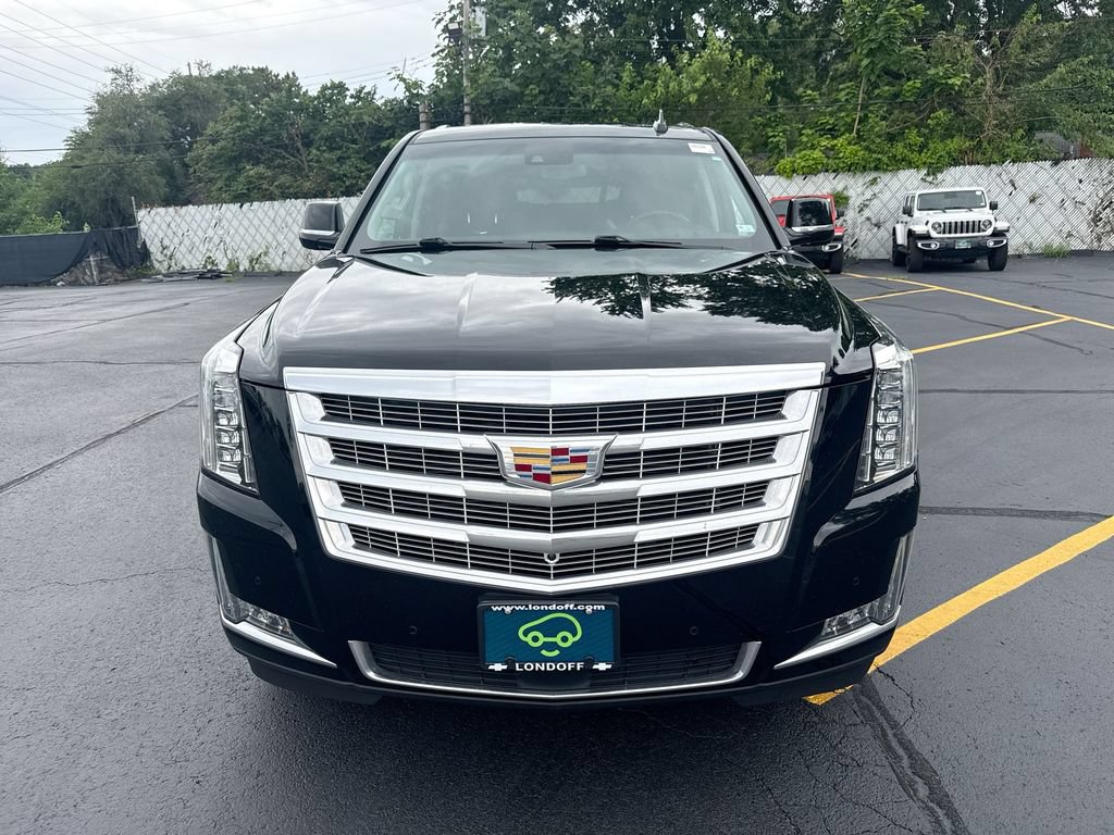Certified 2017 Cadillac Escalade Premium Luxury w/ LPO, Radiant Package AWD/4WD image 23