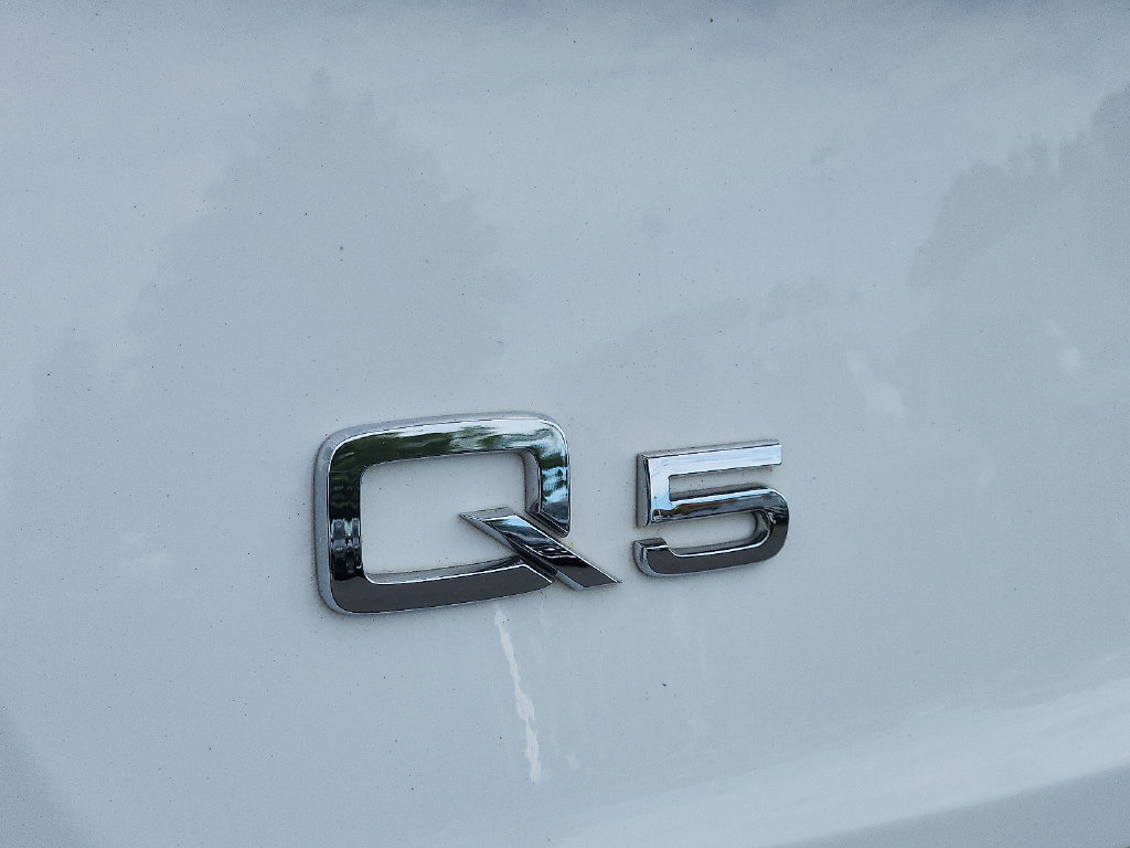 Used 2019 Audi Q5 2.0T Premium w/ Convenience Package AWD/4WD image 30