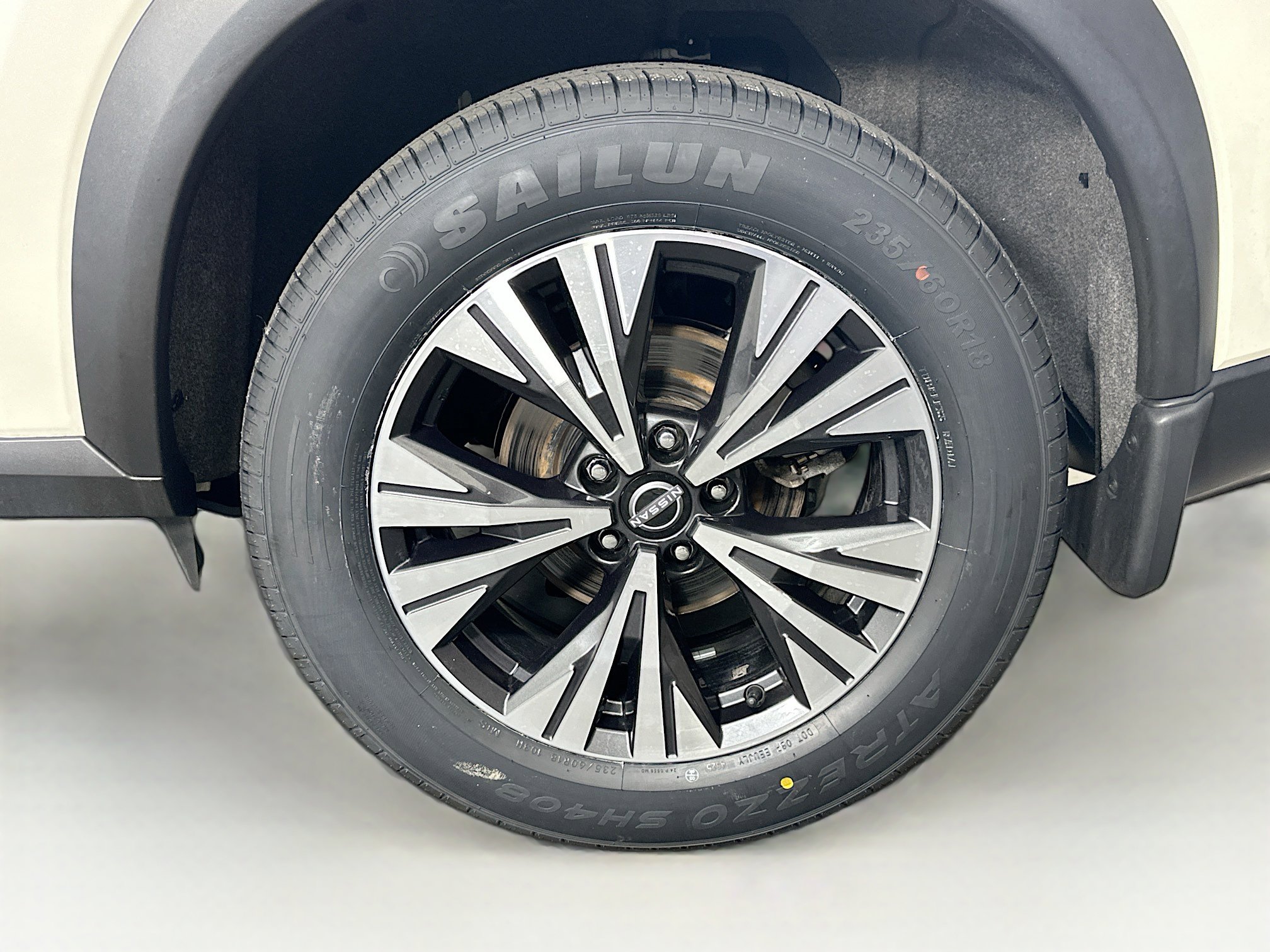 Used 2023 Nissan Rogue SV AWD/4WD image 11