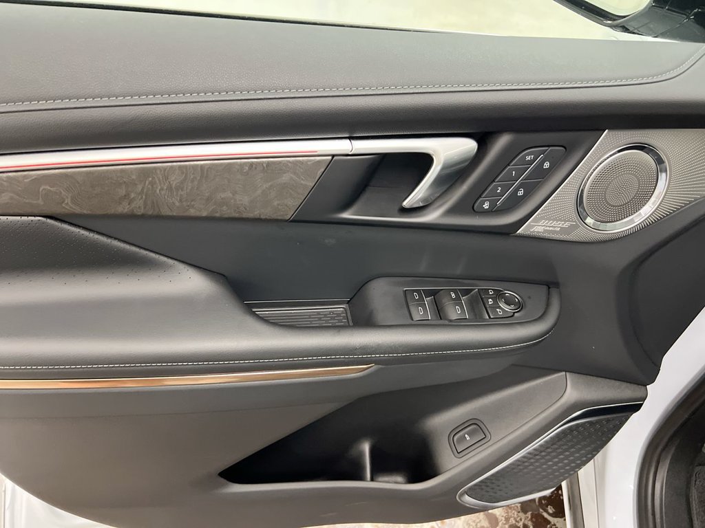 New 2026 Buick Enclave Avenir w/ Super Cruise Package FWD image 22