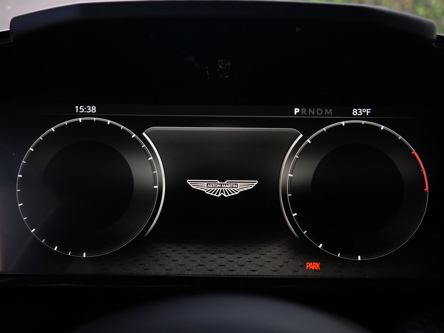 Used 2026 Aston Martin V8 Vantage S RWD image 6