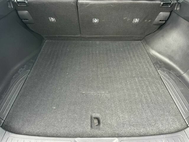 Used 2024 Toyota Venza LE AWD/4WD image 18