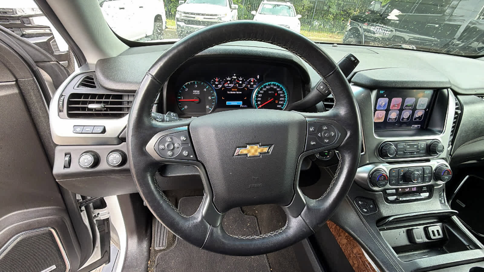 Used 2017 Chevrolet Suburban Premier image 15