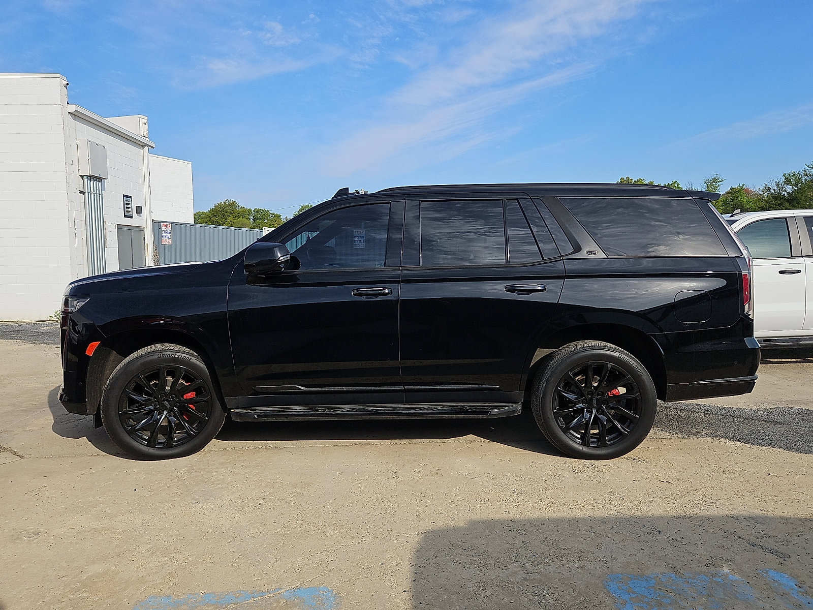 Used 2021 Cadillac Escalade Premium Luxury AWD/4WD image 6