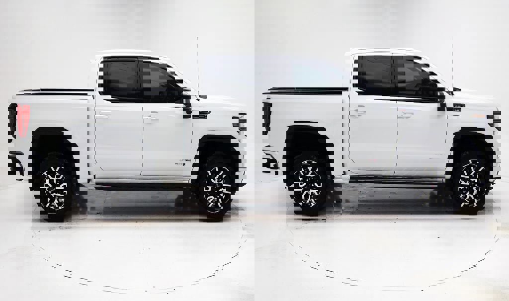 Used 2025 GMC Sierra 1500 AT4 w/ AT4 Premium Package image 3
