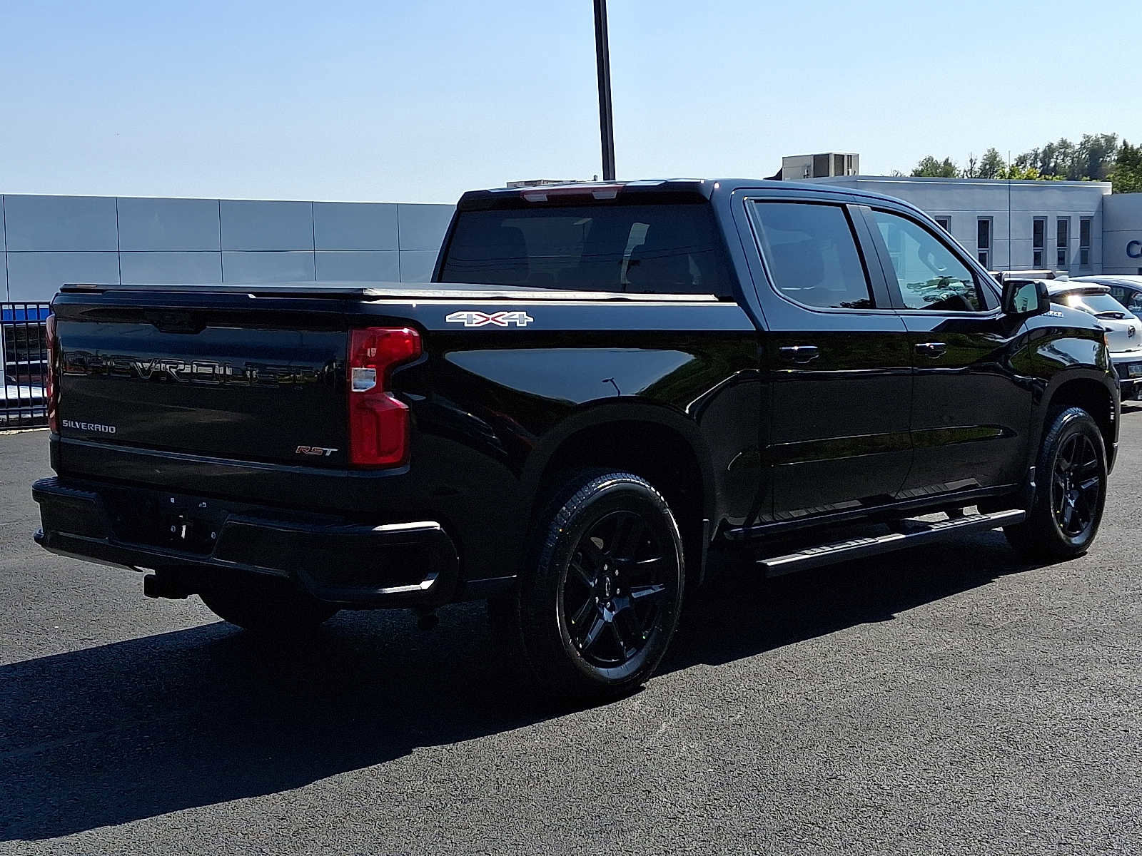 Used 2022 Chevrolet Silverado 1500 RST image 7