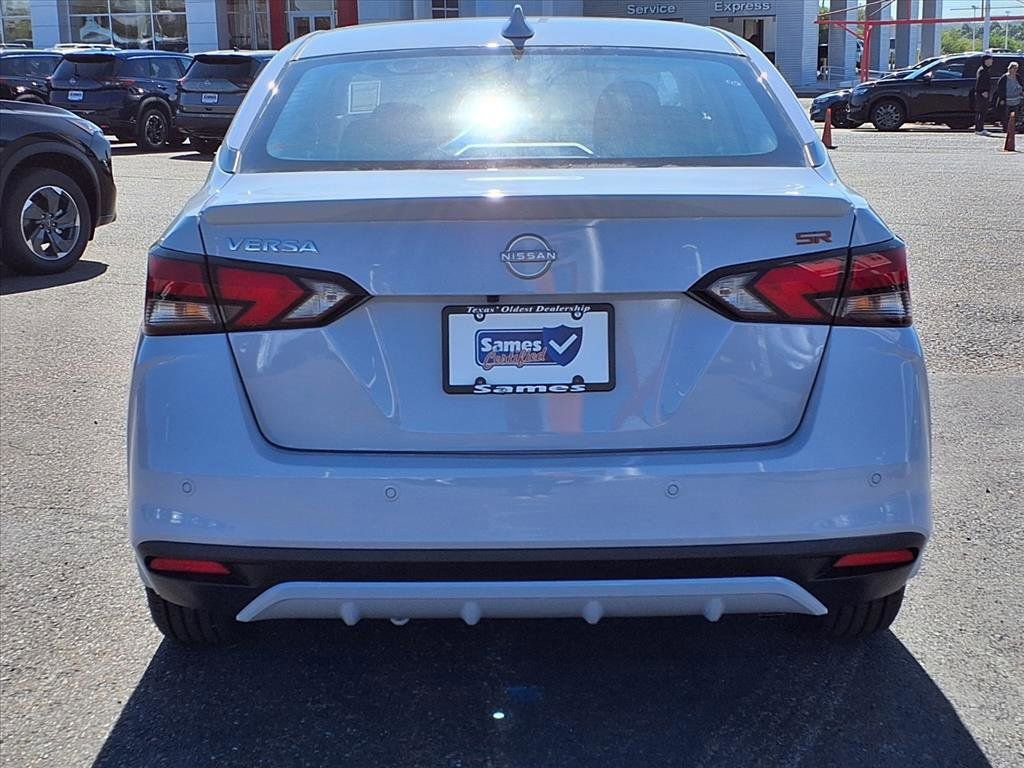 New 2025 Nissan Versa SR w/ Trunk Package image 6