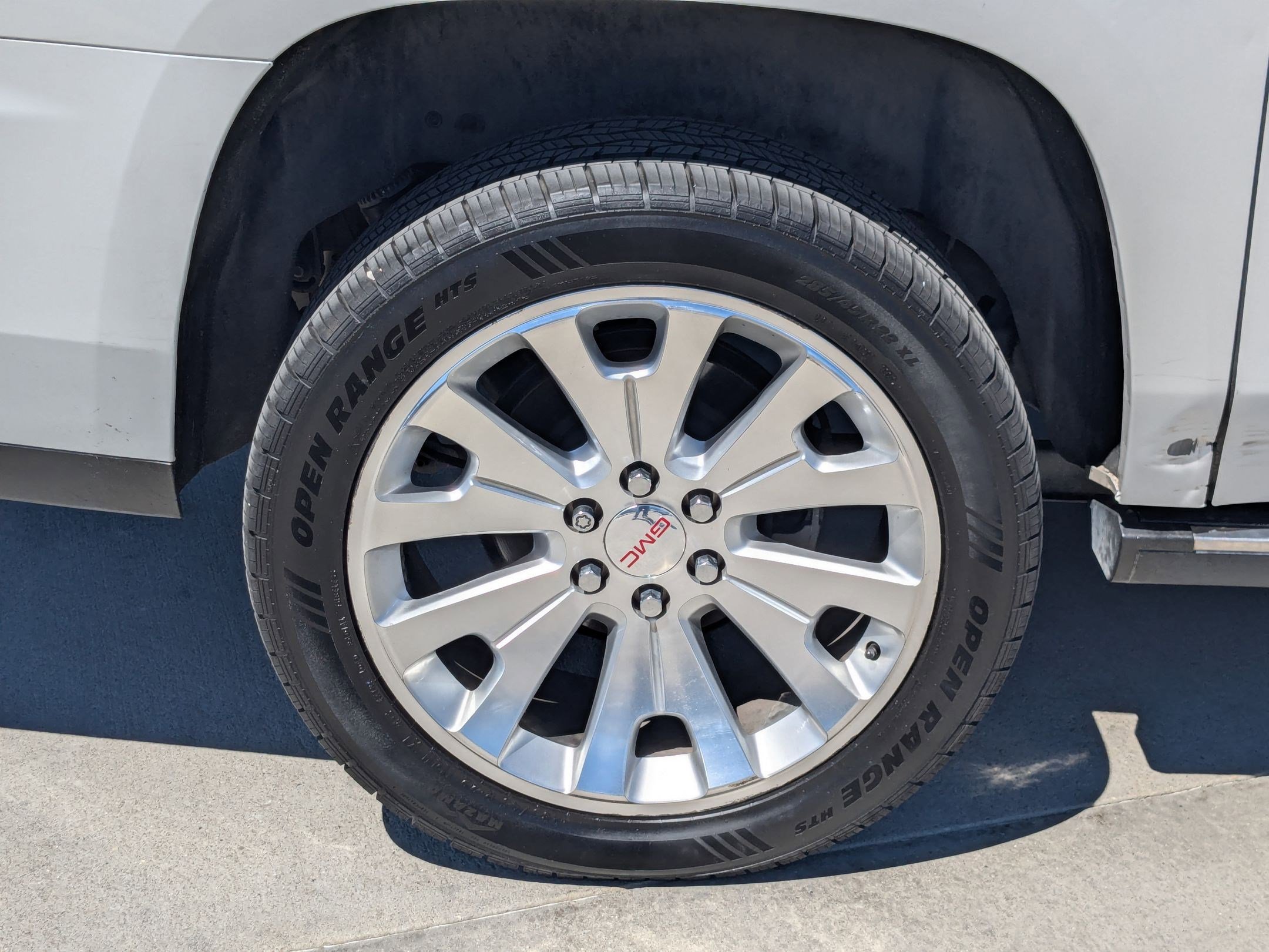 Used 2016 GMC Yukon XL Denali w/ Open Road Package AWD/4WD image 12