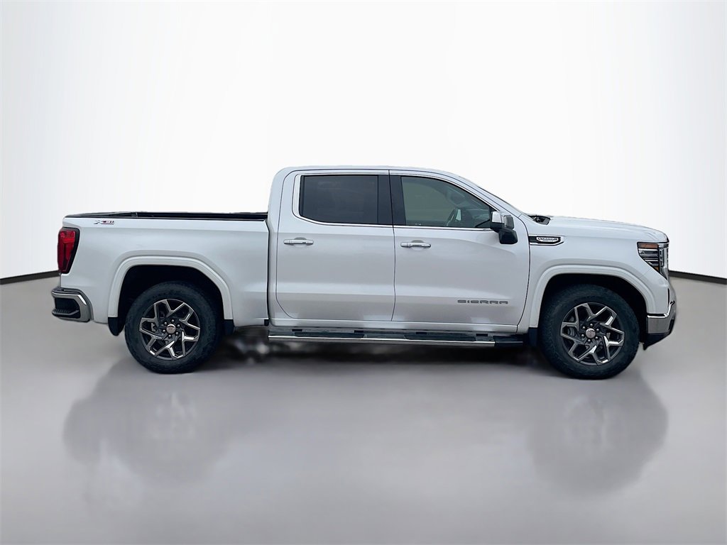 Used 2023 GMC Sierra 1500 SLT image 8