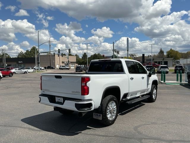Used 2022 Chevrolet Silverado 3500 High Country w/ Technology Package AWD/4WD image 3