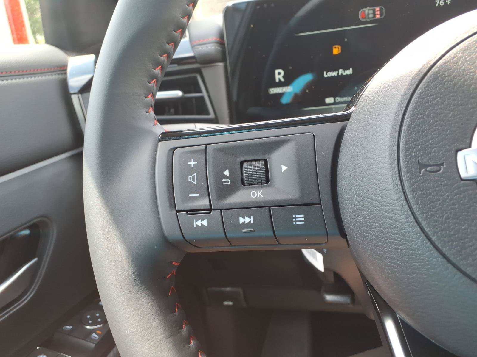 New 2026 Nissan Kicks SR w/ Cold Weather Package AWD/4WD image 10