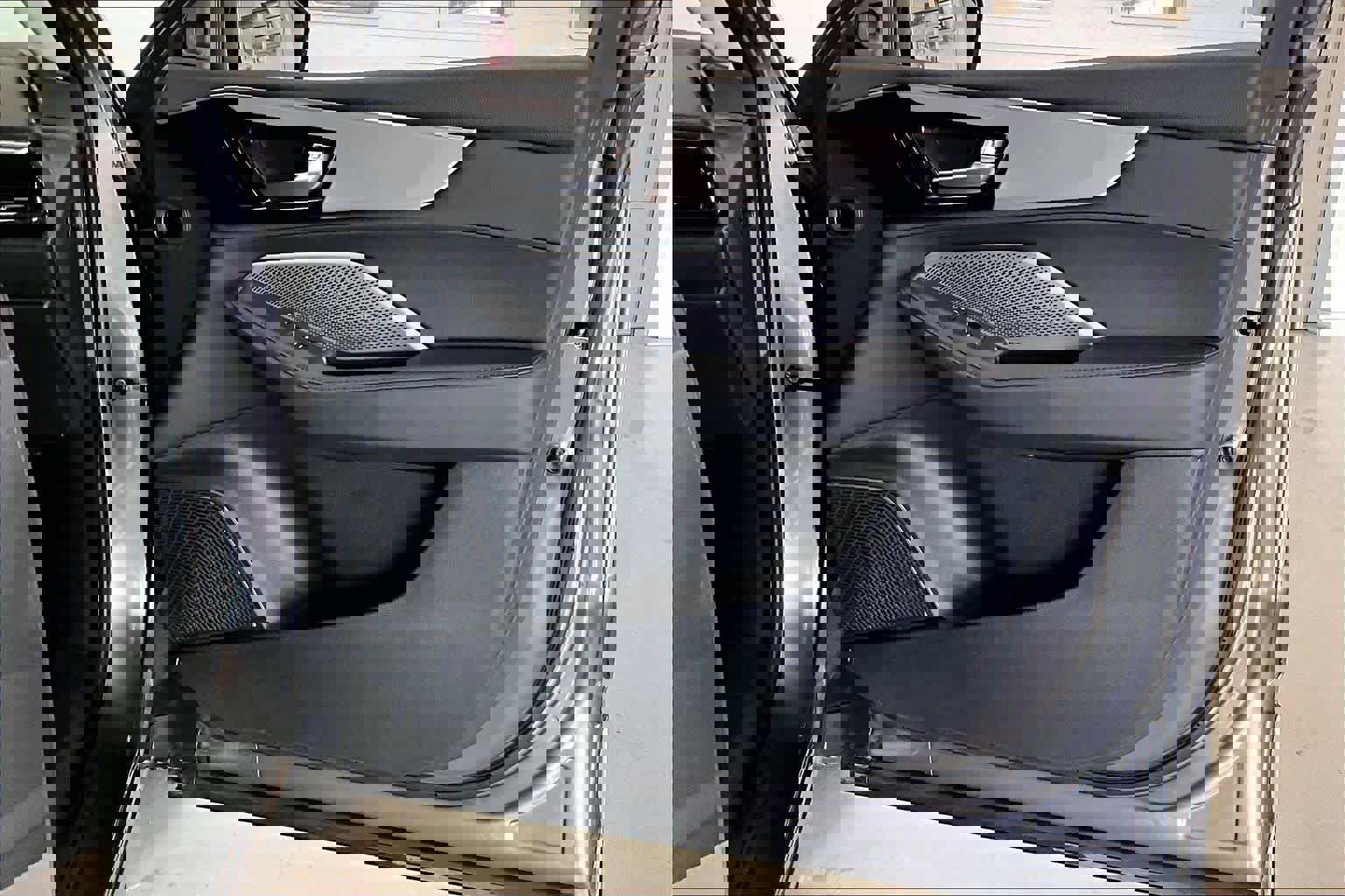 Used 2025 Acura MDX SH-AWD image 26