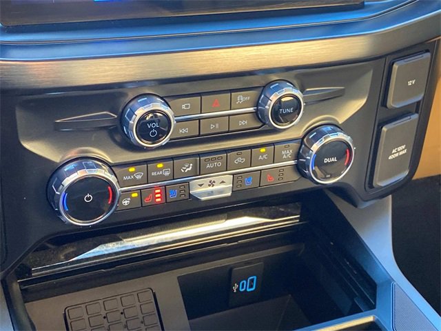 Used 2026 Ford F250 Lariat w/ Chrome Package image 25