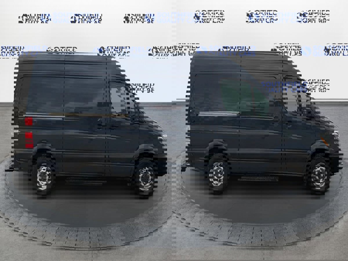 Used 2018 Mercedes-Benz Sprinter 2500 image 8