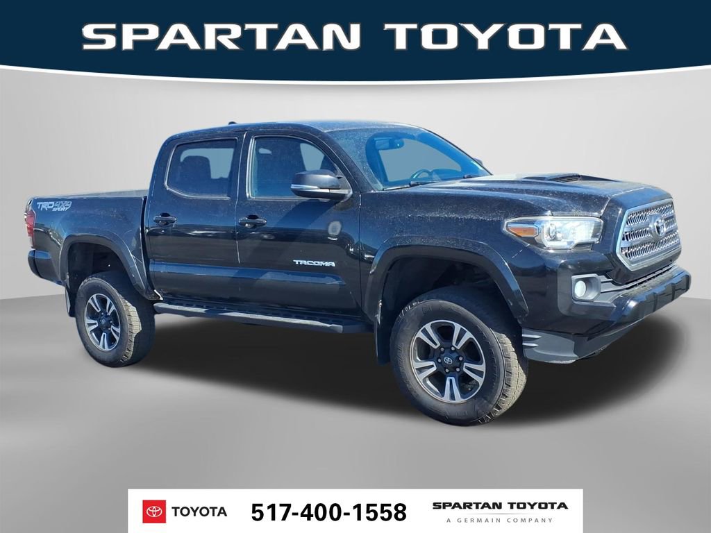 Used 2016 Toyota Tacoma TRD Sport AWD/4WD image 5