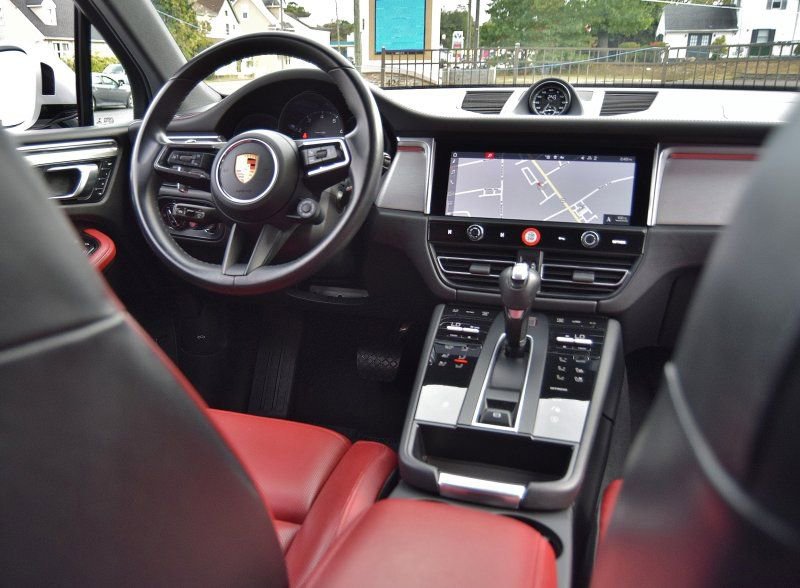 Used 2023 Porsche Macan image 21