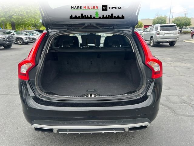 Used 2018 Volvo V60 T5 Cross Country AWD/4WD image 18