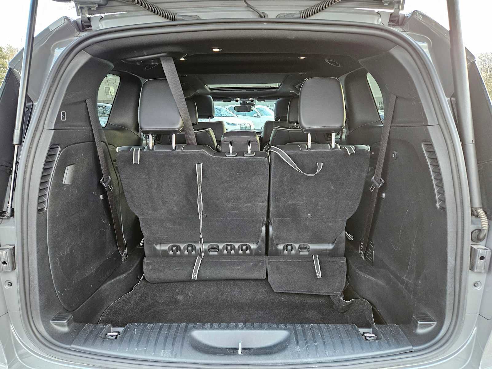 Used 2025 Chrysler Pacifica Limited image 18