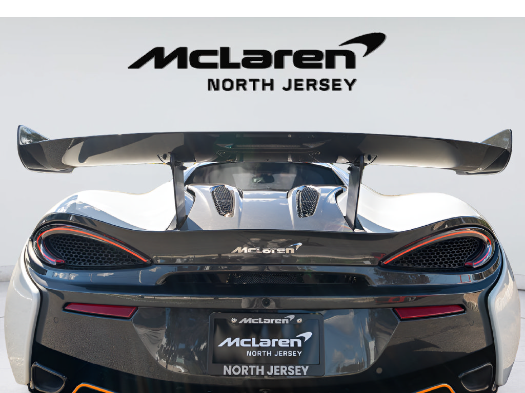 Used 2020 McLaren 620R RWD image 25