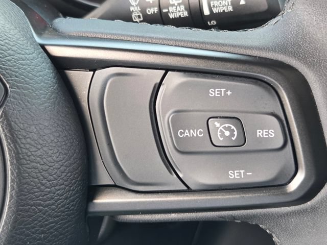 Used 2023 Jeep Wrangler Unlimited w/ Cold Weather Group AWD/4WD image 24