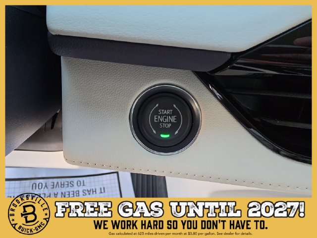 New 2027 Buick Enclave Avenir w/ LPO, Floor Liner Package FWD image 32