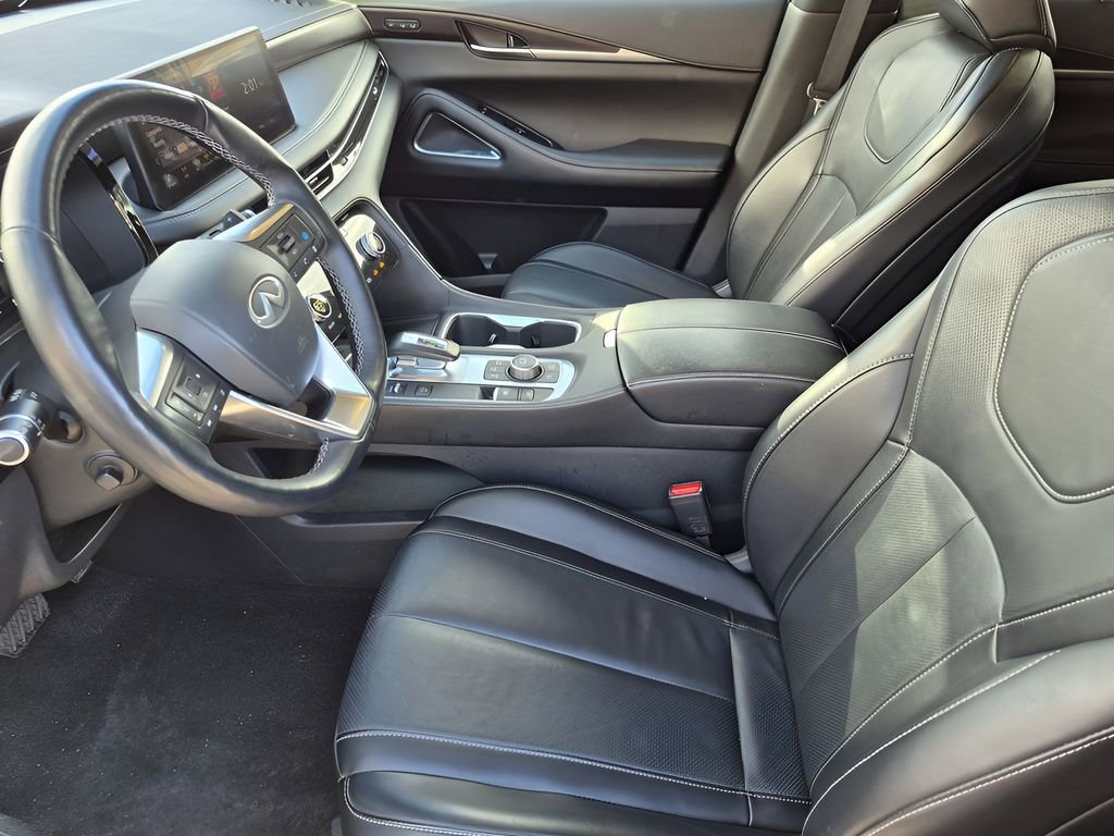 Used 2024 INFINITI QX60 Sensory image 16