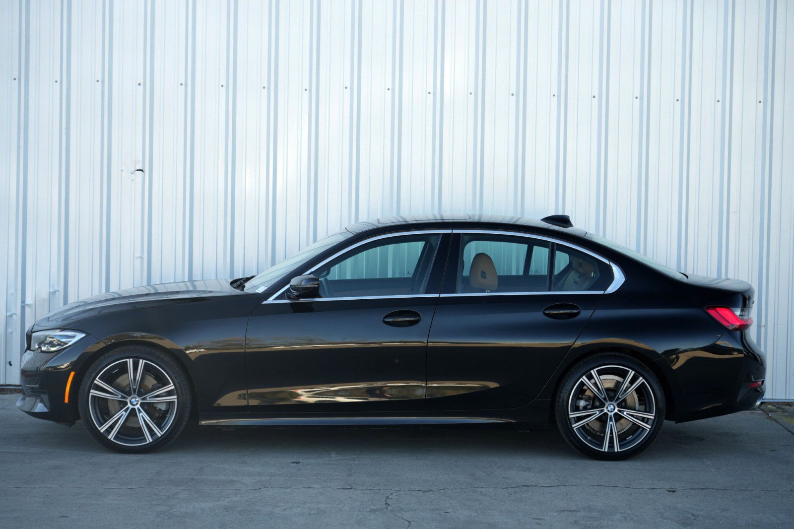 Used 2020 BMW 330i xDrive Sedan w/ Premium Package image 43