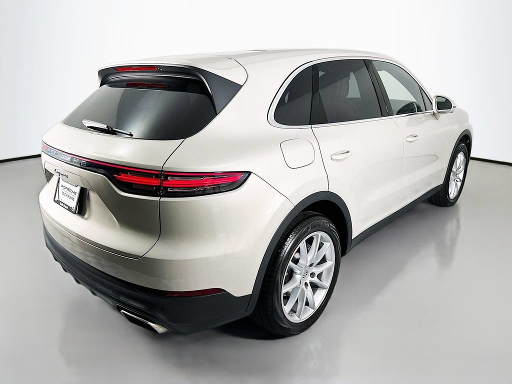 Certified 2023 Porsche Cayenne AWD/4WD image 9