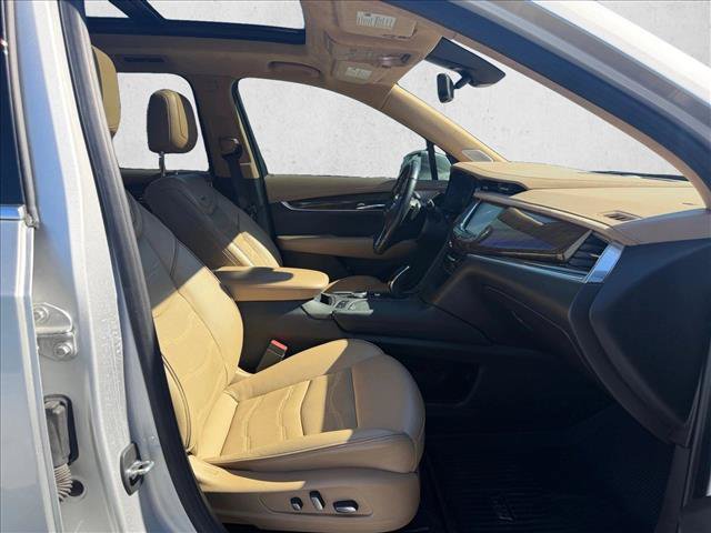 Used 2020 Cadillac XT6 Premium Luxury w/ Platinum Package AWD/4WD image 25