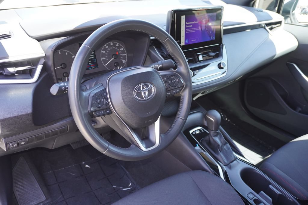 Certified 2025 Toyota Corolla SE FWD image 11