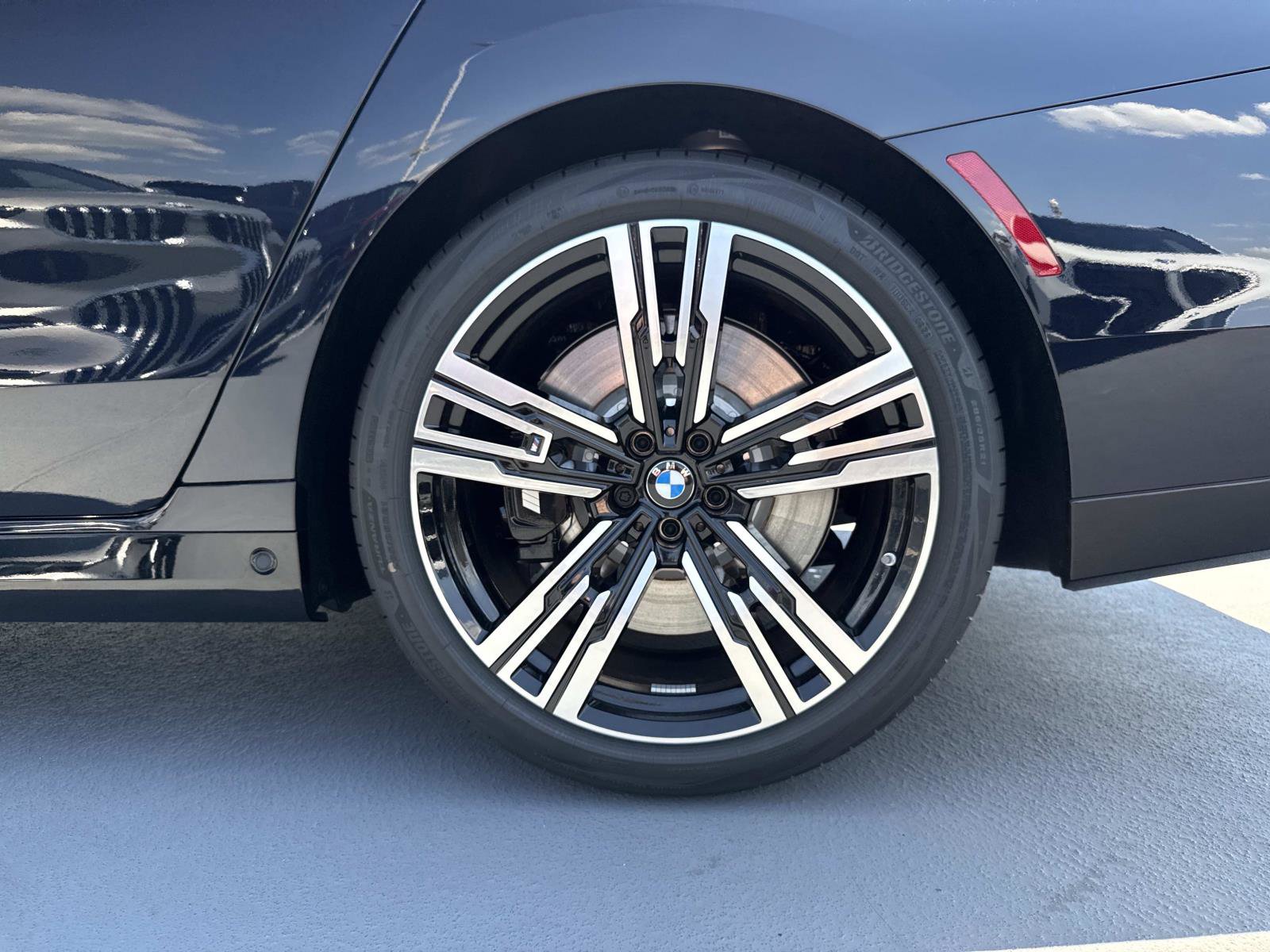 New 2026 BMW 760i xDrive w/ Executive Package AWD/4WD image 10