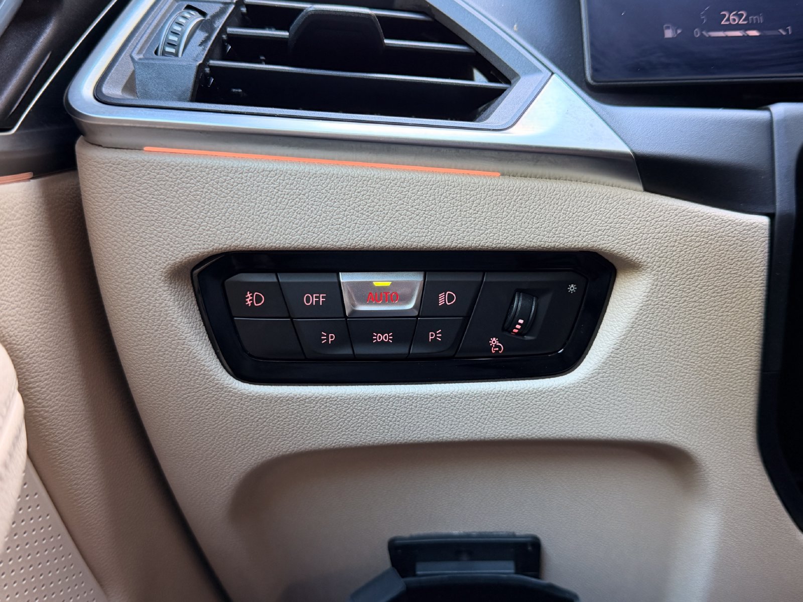 Used 2024 BMW 430i Convertible w/ M Sport Package RWD image 17