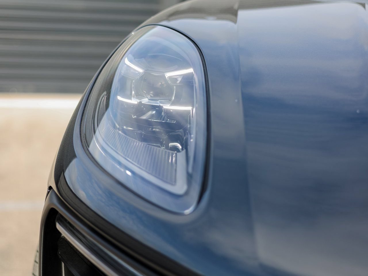 Certified 2026 Porsche Macan Turbo AWD/4WD image 13