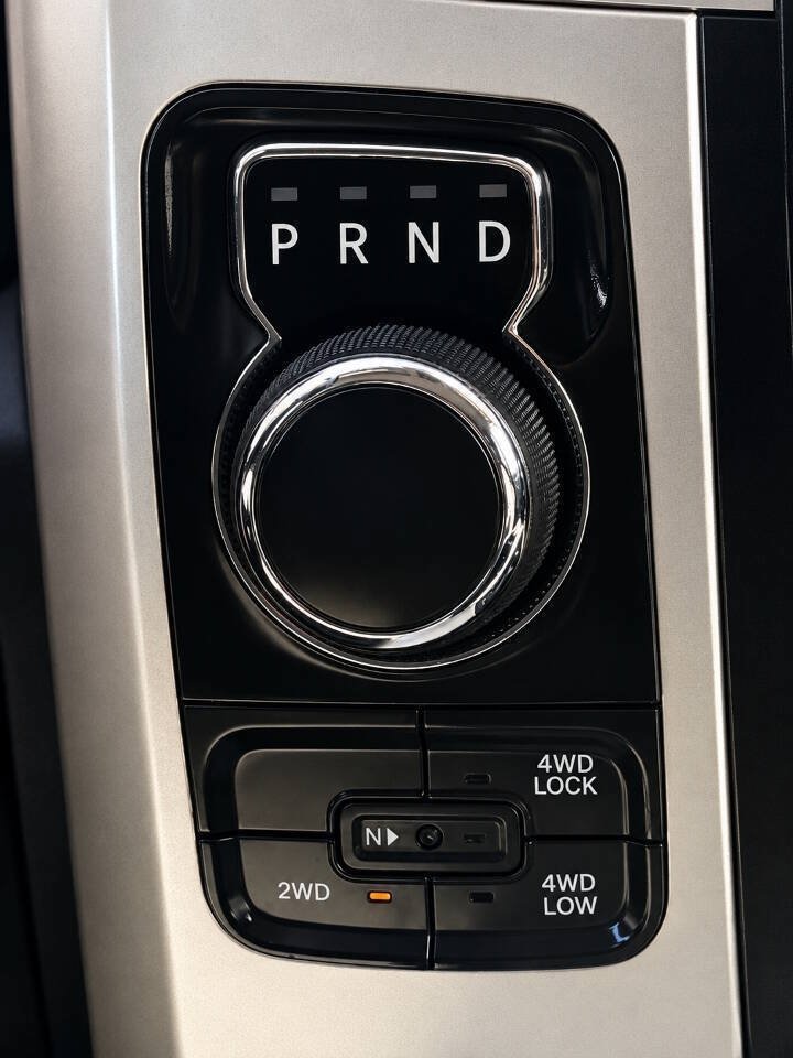 Used 2015 RAM 1500 Classic SLT w/ Luxury Group AWD/4WD image 20