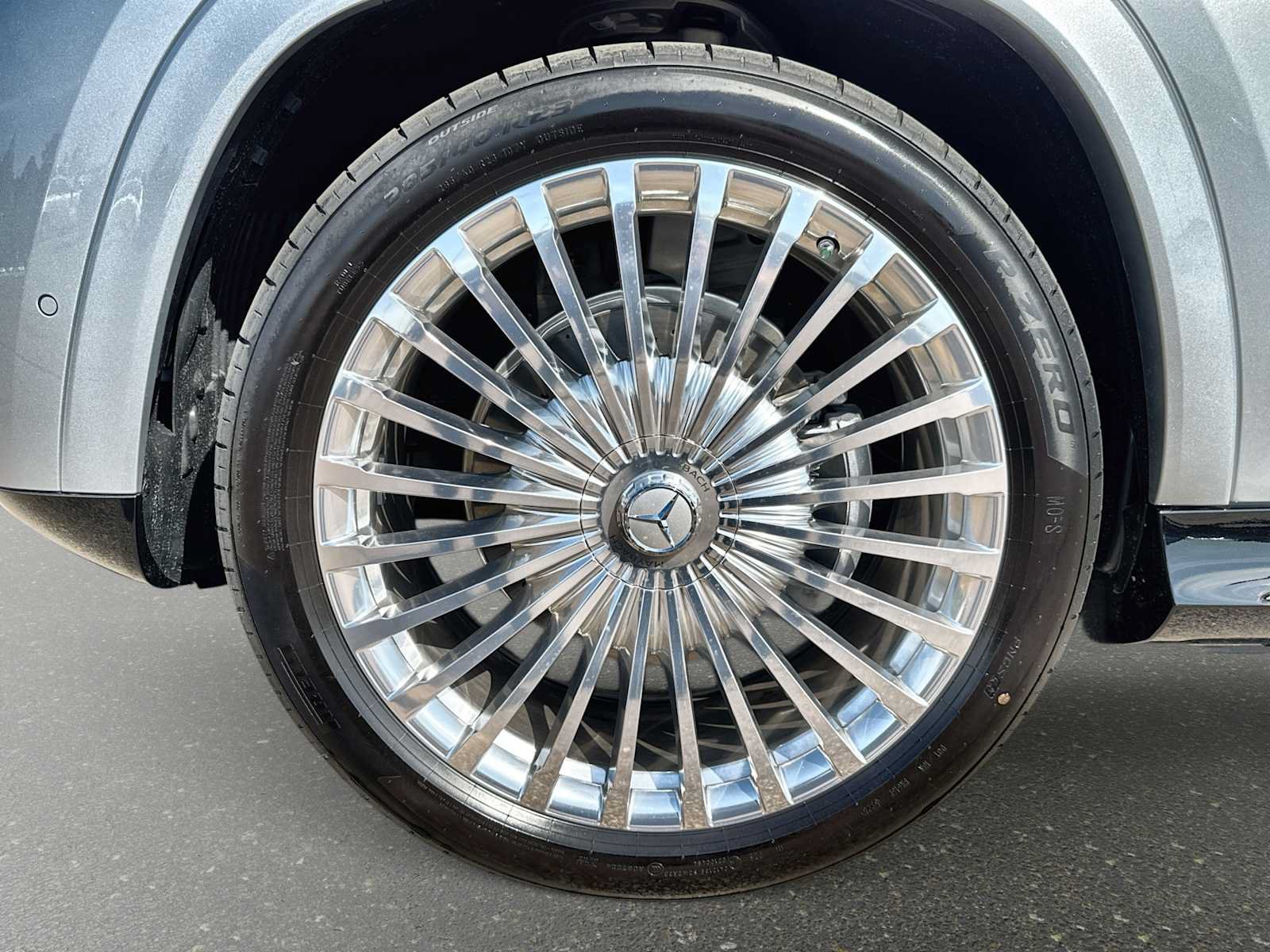 New 2026 Mercedes-Benz Maybach GLS 600 4MATIC image 14