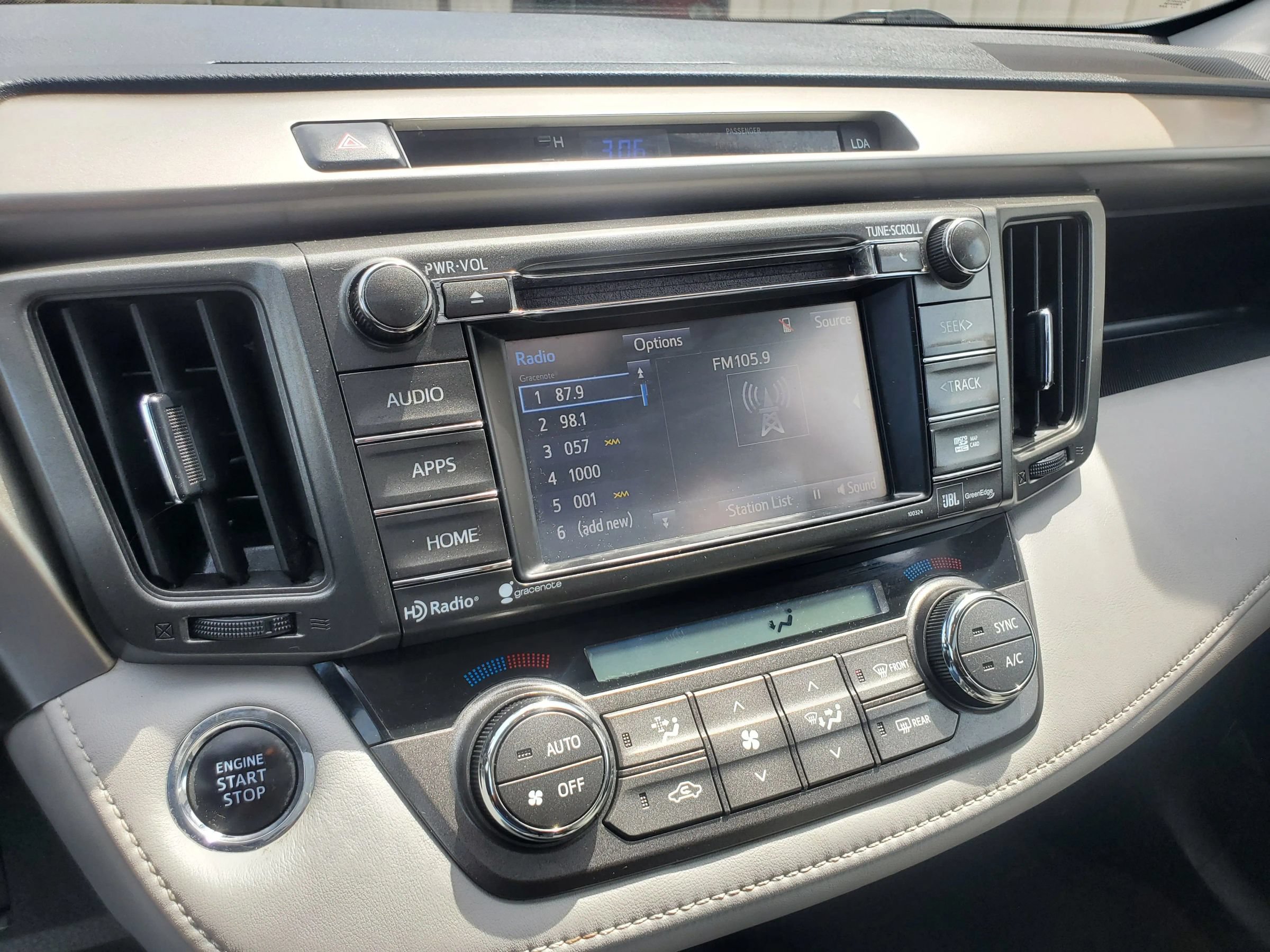 Used 2015 Toyota RAV4 Limited w/ Technology Package FWD image 46