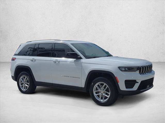 Used 2023 Jeep Grand Cherokee Laredo RWD video 3
