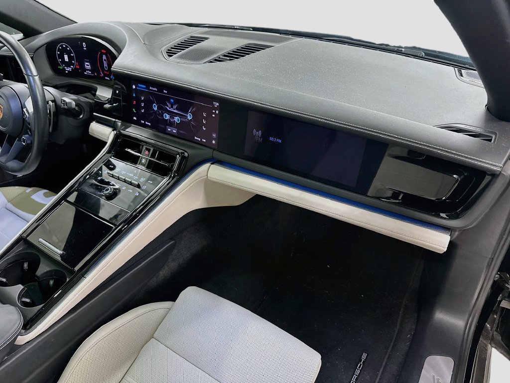 Certified 2024 Porsche Panamera 4 AWD/4WD image 30