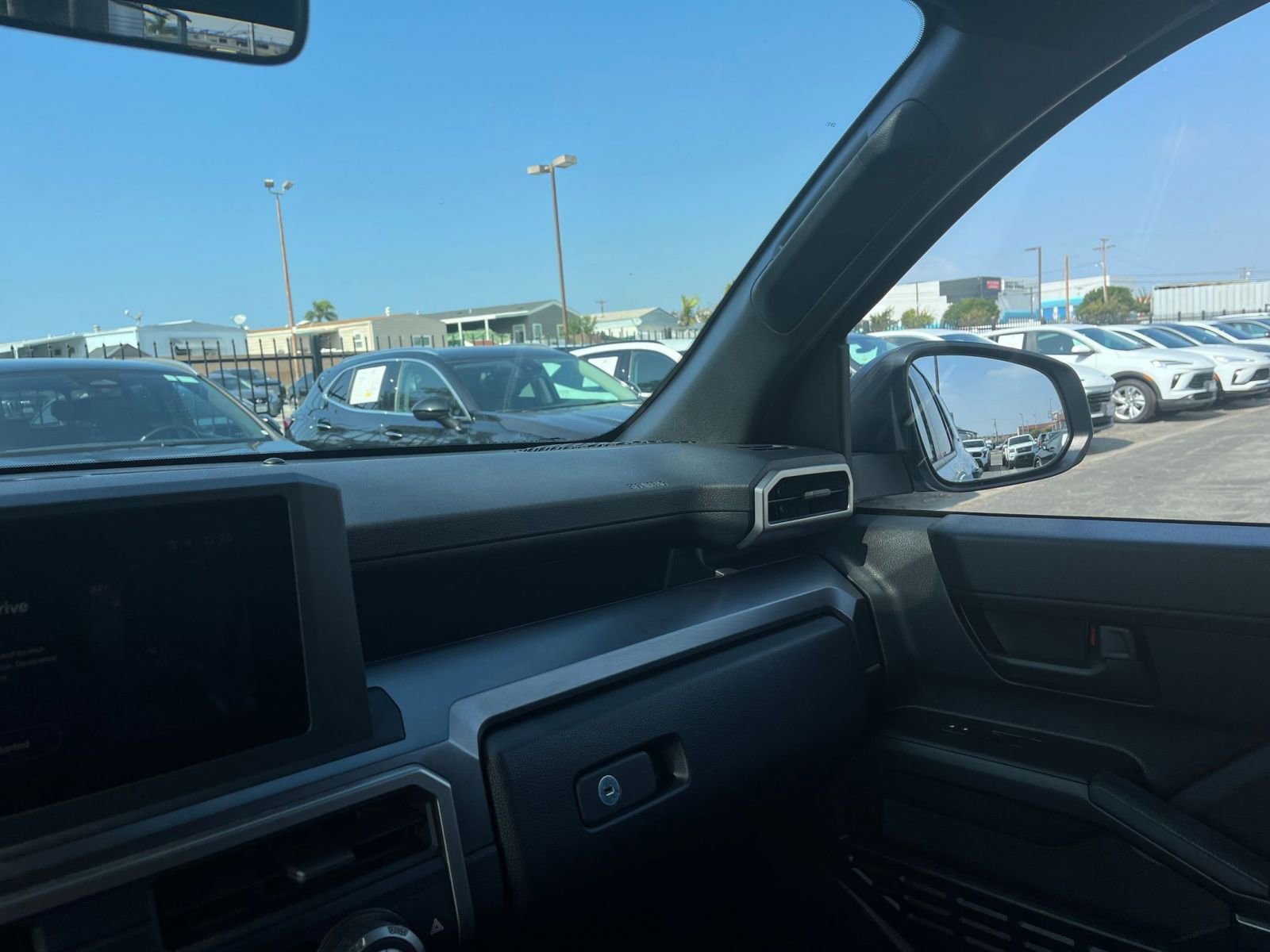 Used 2025 Toyota 4Runner SR5 image 35