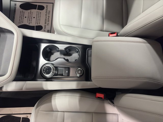 New 2027 Ford Explorer Active w/ Active Comfort Package AWD/4WD image 12