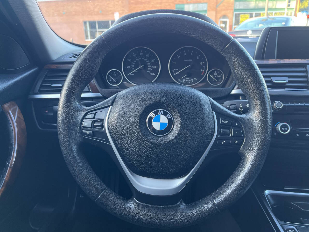 Used 2015 BMW 328i Sedan image 13