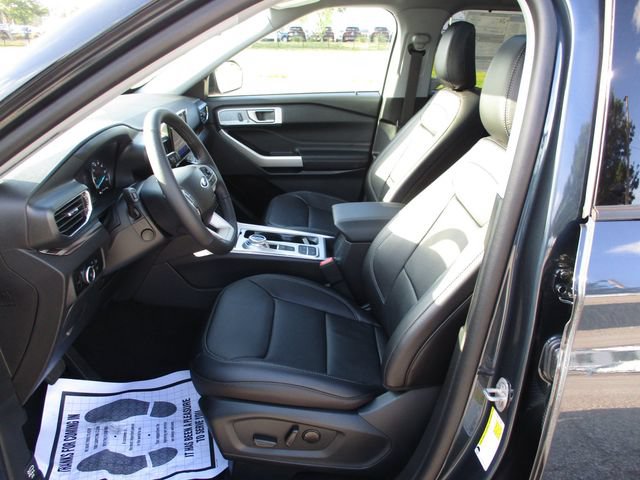 New 2024 Ford Explorer Limited w/ Equipment Group 301A RWD image 22
