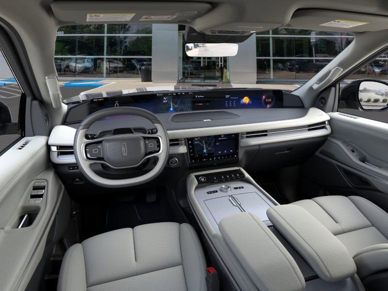 New 2025 Lincoln Navigator Reserve image 9