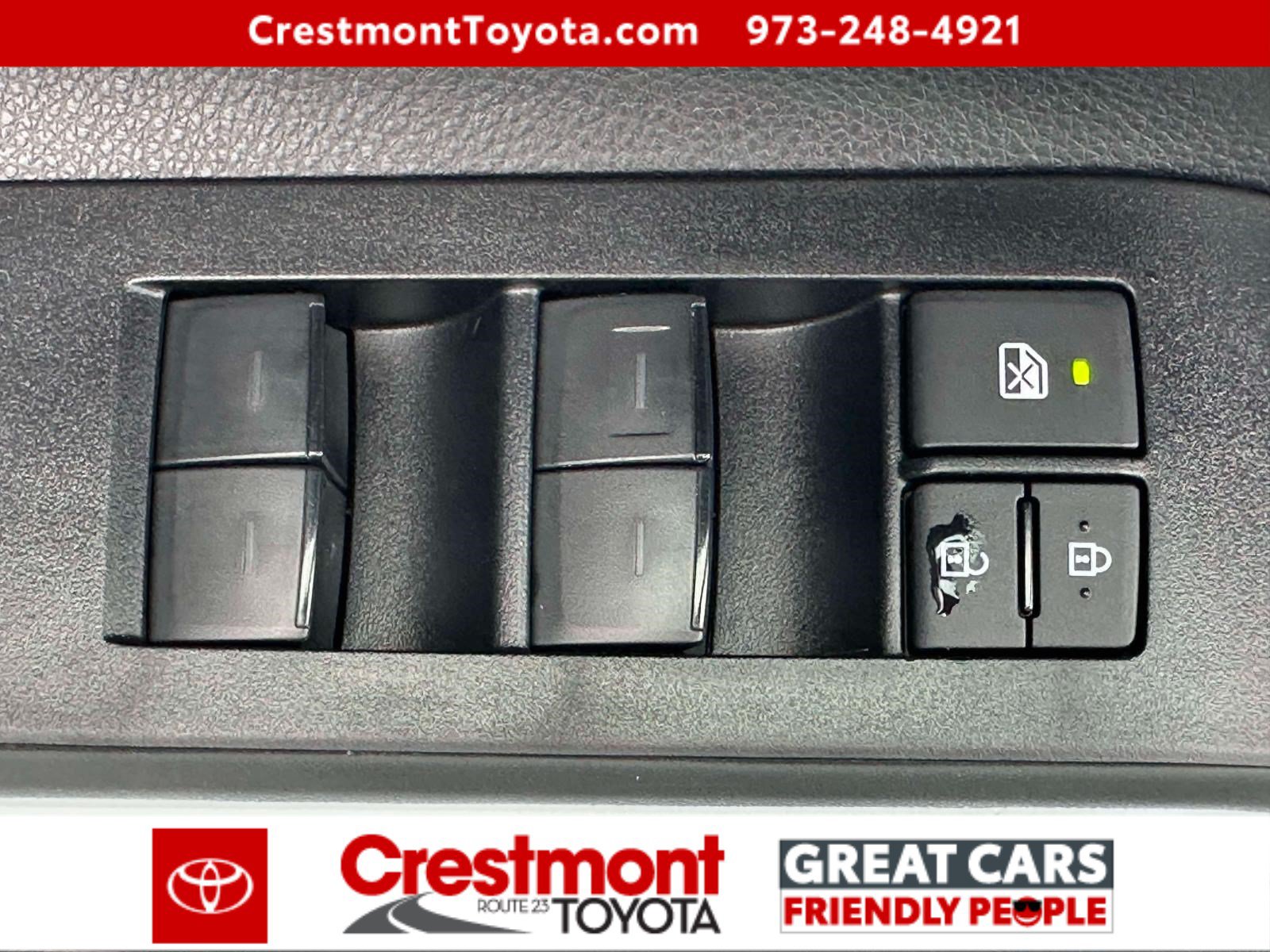 Certified 2025 Toyota Highlander XLE AWD/4WD image 17