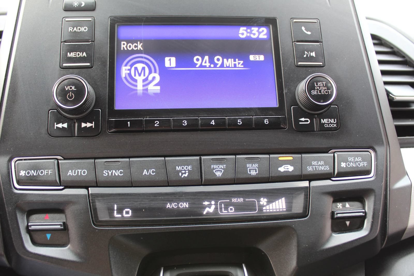 Used 2020 Honda Odyssey LX image 22