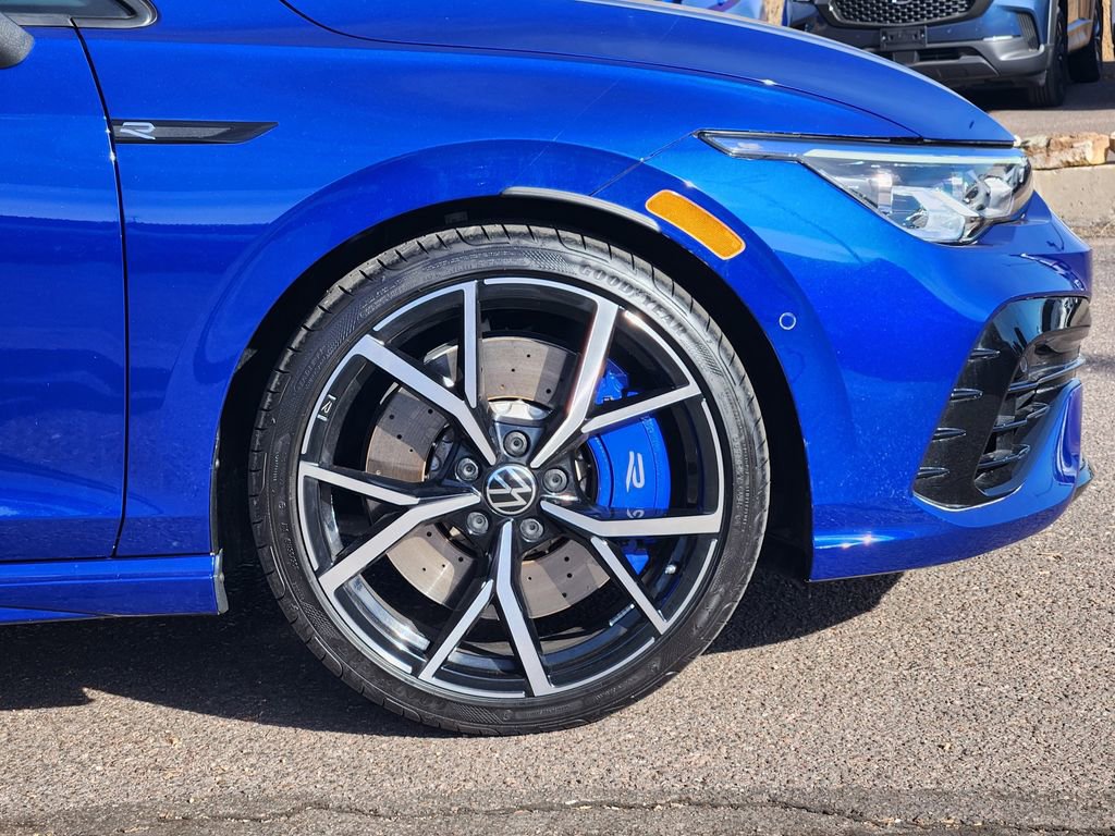 Used 2022 Volkswagen Golf R image 28