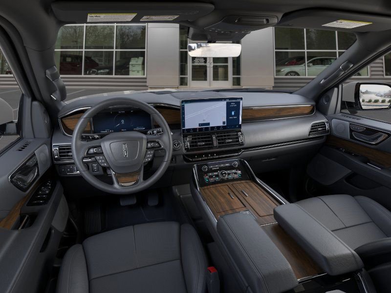 New 2024 Lincoln Navigator L Reserve AWD/4WD image 10