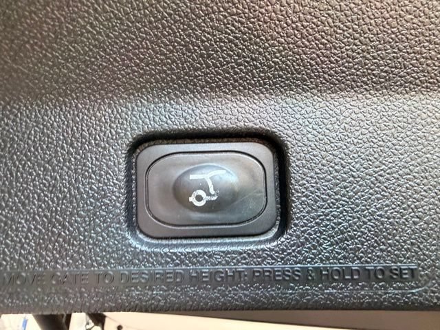 Used 2019 Ford Explorer Sport AWD/4WD image 9