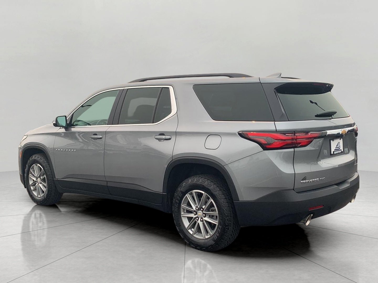 Certified 2023 Chevrolet Traverse LT w/ Rear Camera Mirror Package AWD/4WD image 5